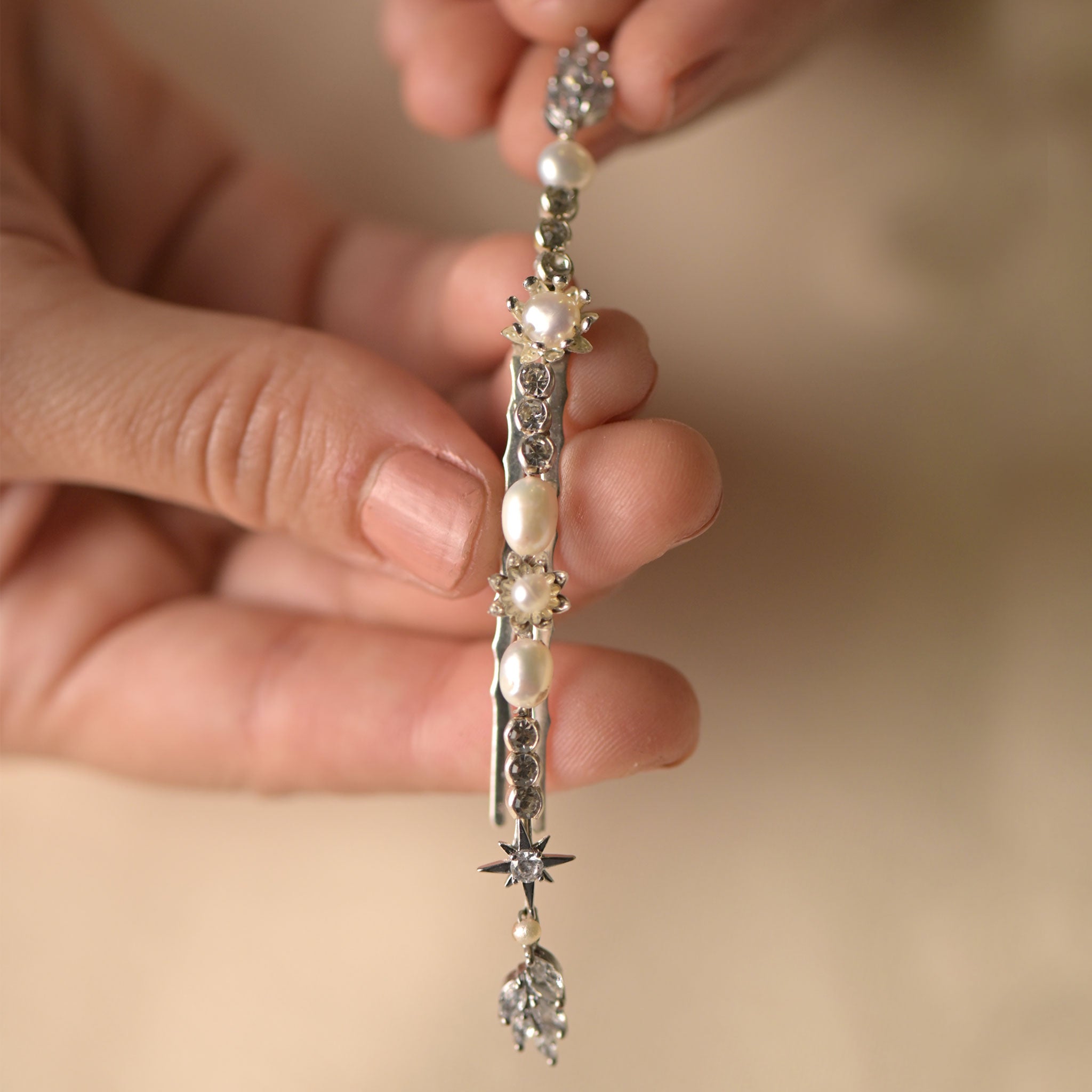 cubre raiz-giulia plata-con-perlas
