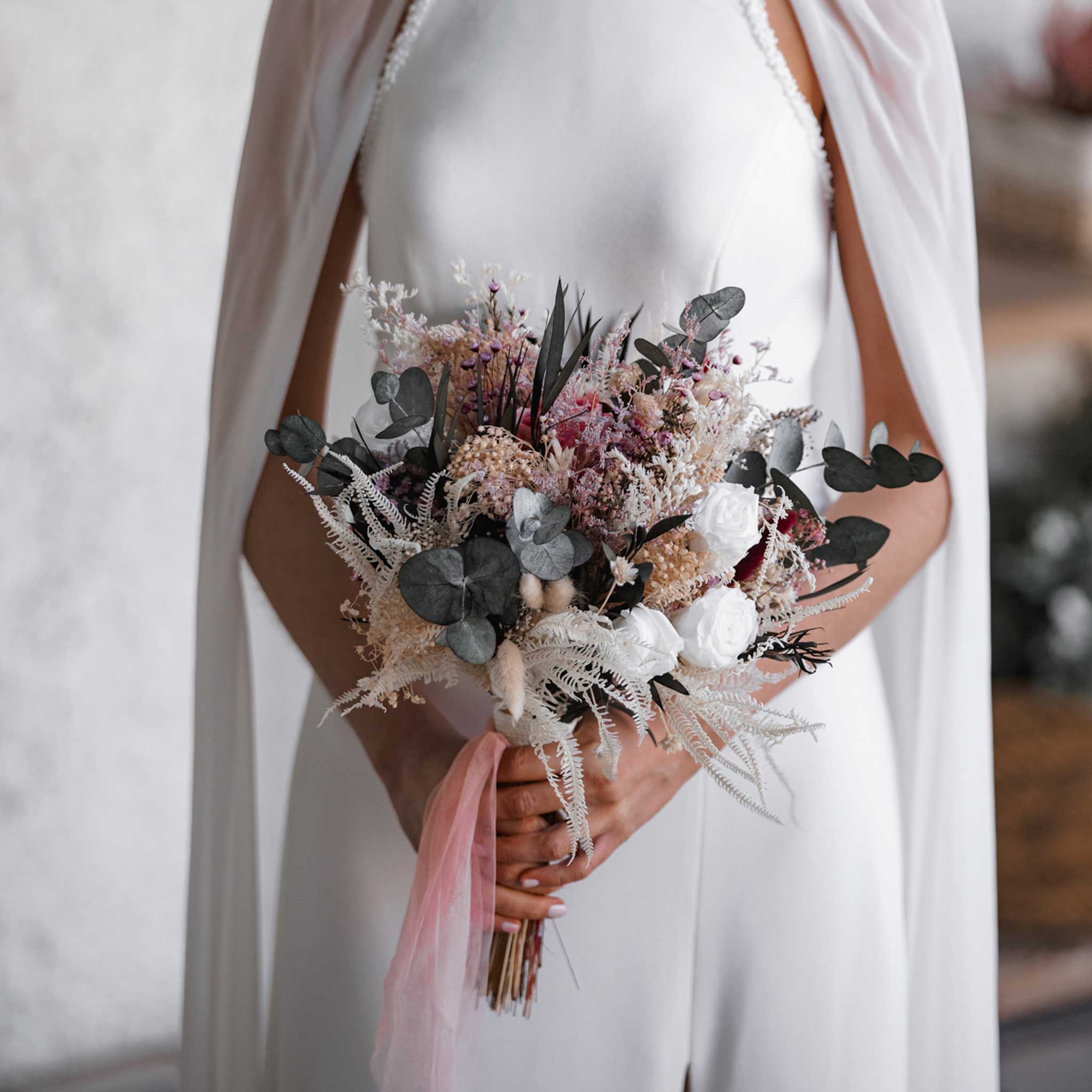 ramo de rosas eternas para novias